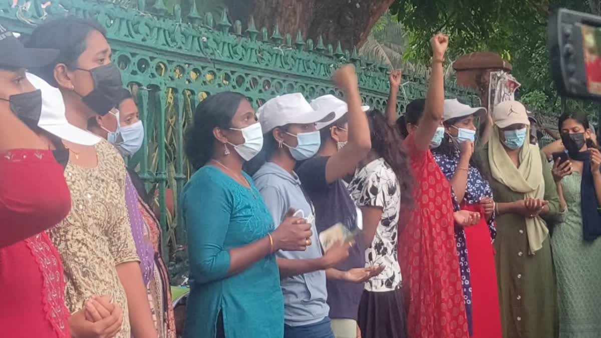 WOMEN CPO RANK HOLDERS PROTEST, WOMEN CPO RANK HOLDERS STRIKE, WOMEN CPO RANK HOLDERS, വനിതാ സിപിഒ റാങ്ക് ഹോൾഡർമാരുടെ സമരം, വനിതാ സിപിഒ റാങ്ക് ഹോൾഡേഴ്‌സ്