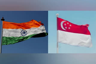 India flag (left) and Singapore flag (right)