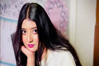 ACTRESS ARATRIKA MAITY News