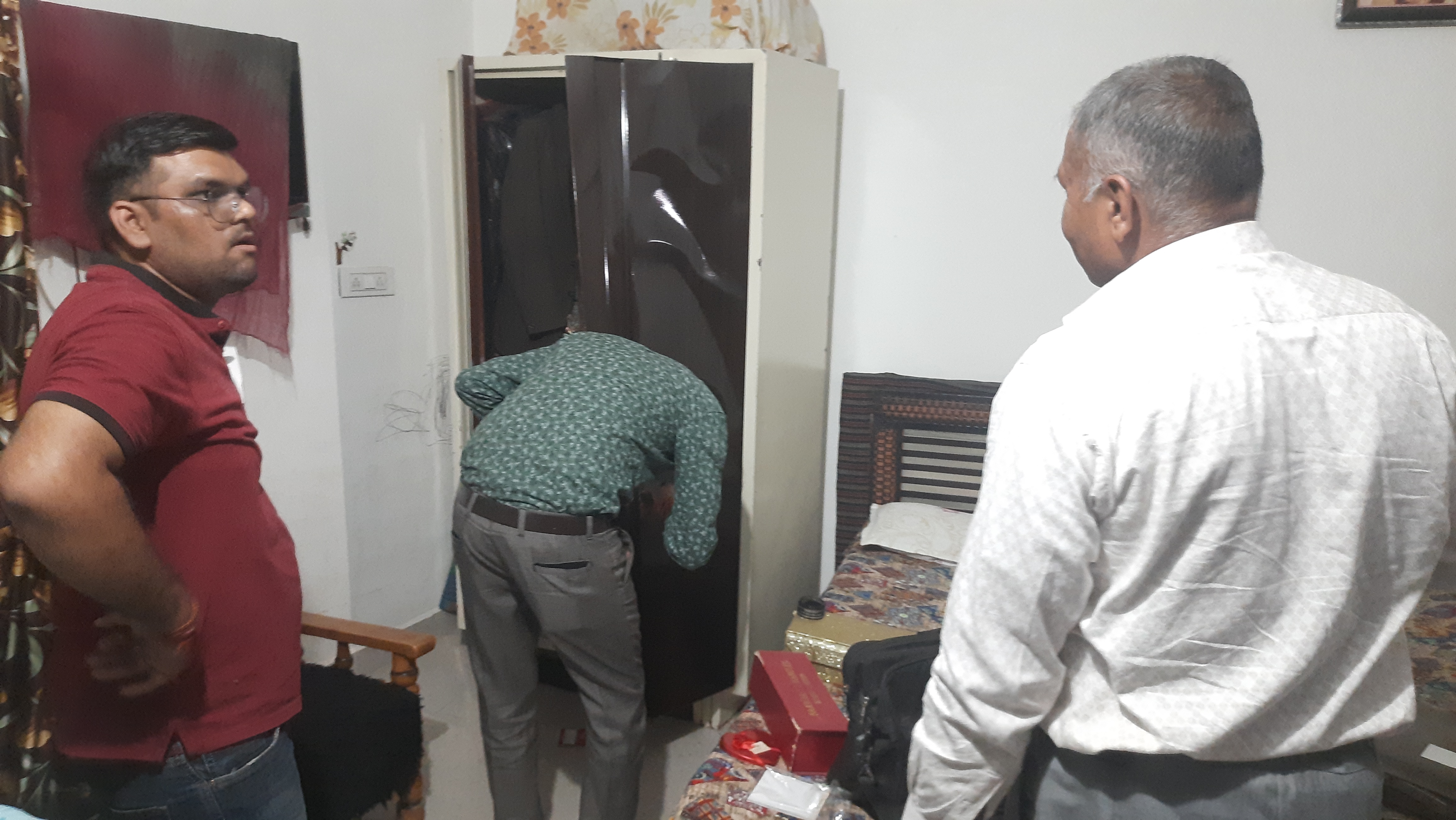 morena Theft in 2 houses