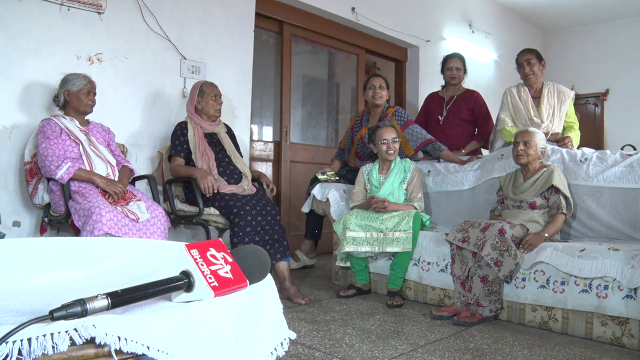 Mother Live in Old Age Home Dehradun