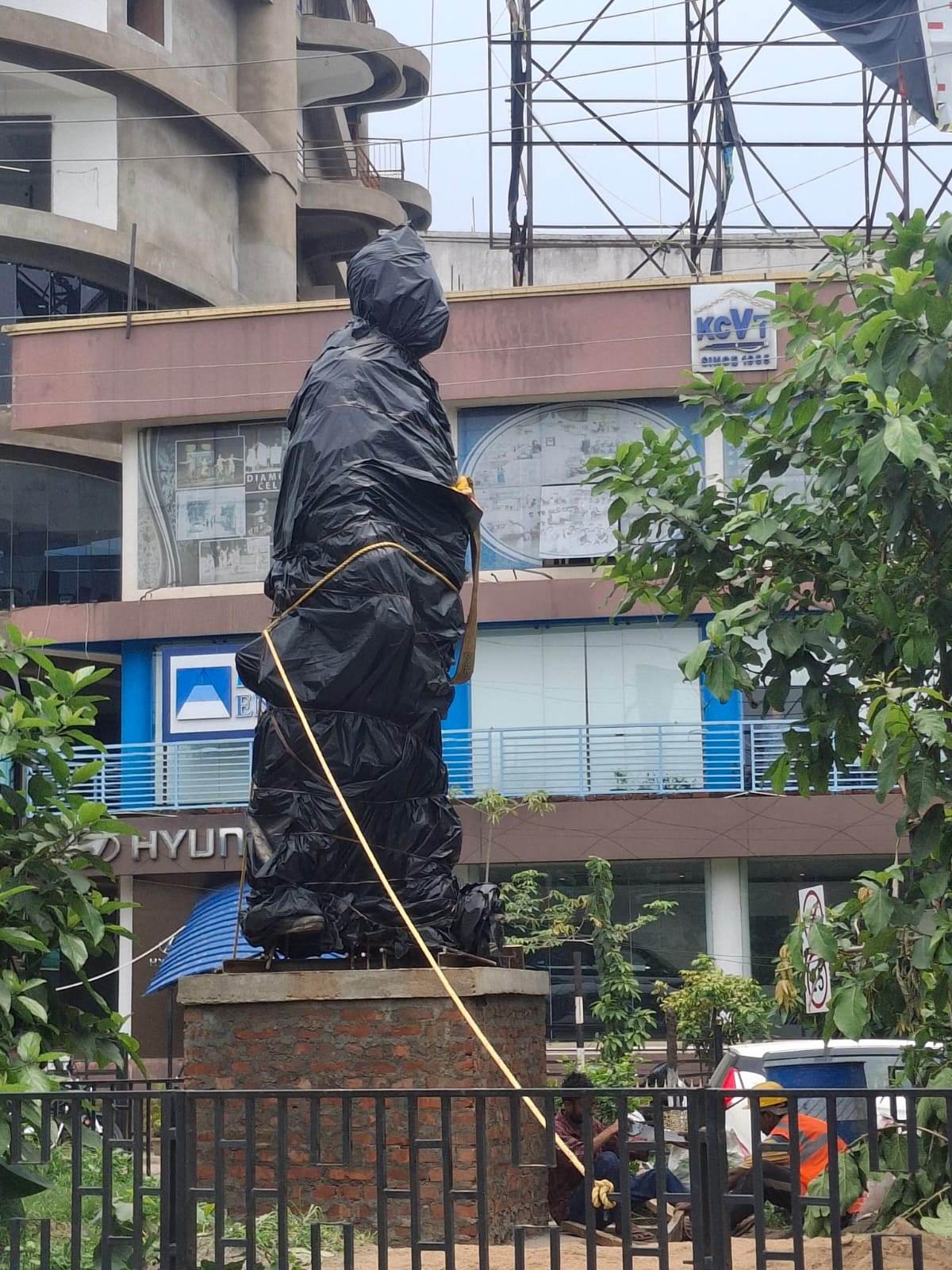 statue of lakshminath bezbarua