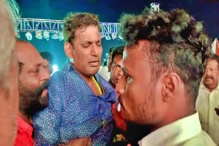 மயங்கிய விஷாலை தாங்கிப்பிடிக்கும் ரசிகர்கள்