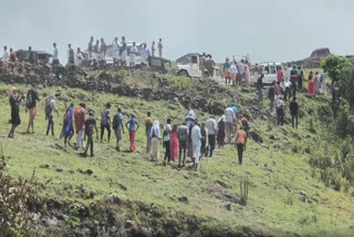 Devotees walk to Kannagi temple