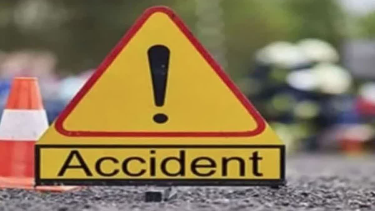 eight members of family died in hardoi road accident