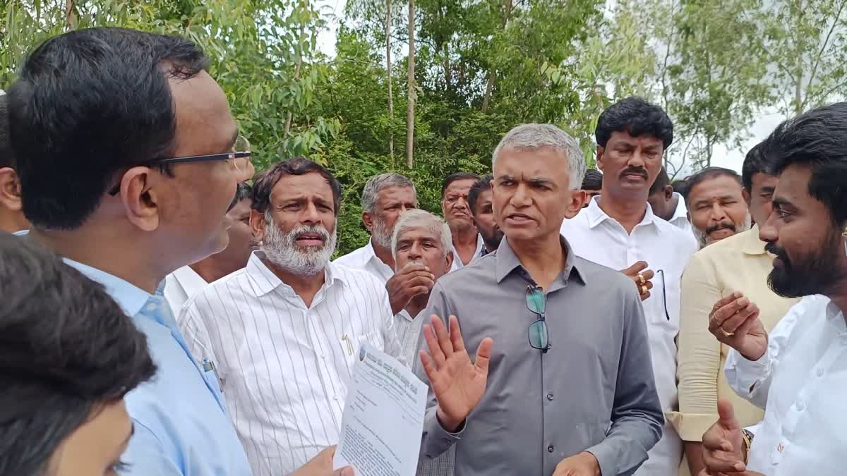 Minister Krishnabaire Gowda visited the encroachment areas