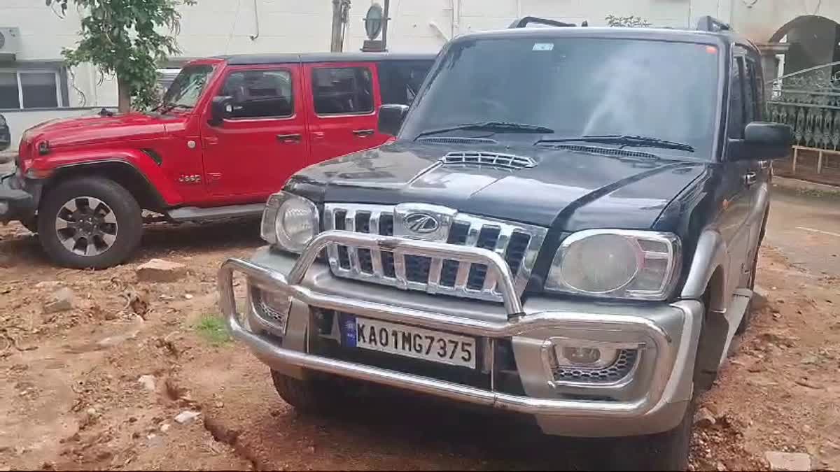 two cars detained by police