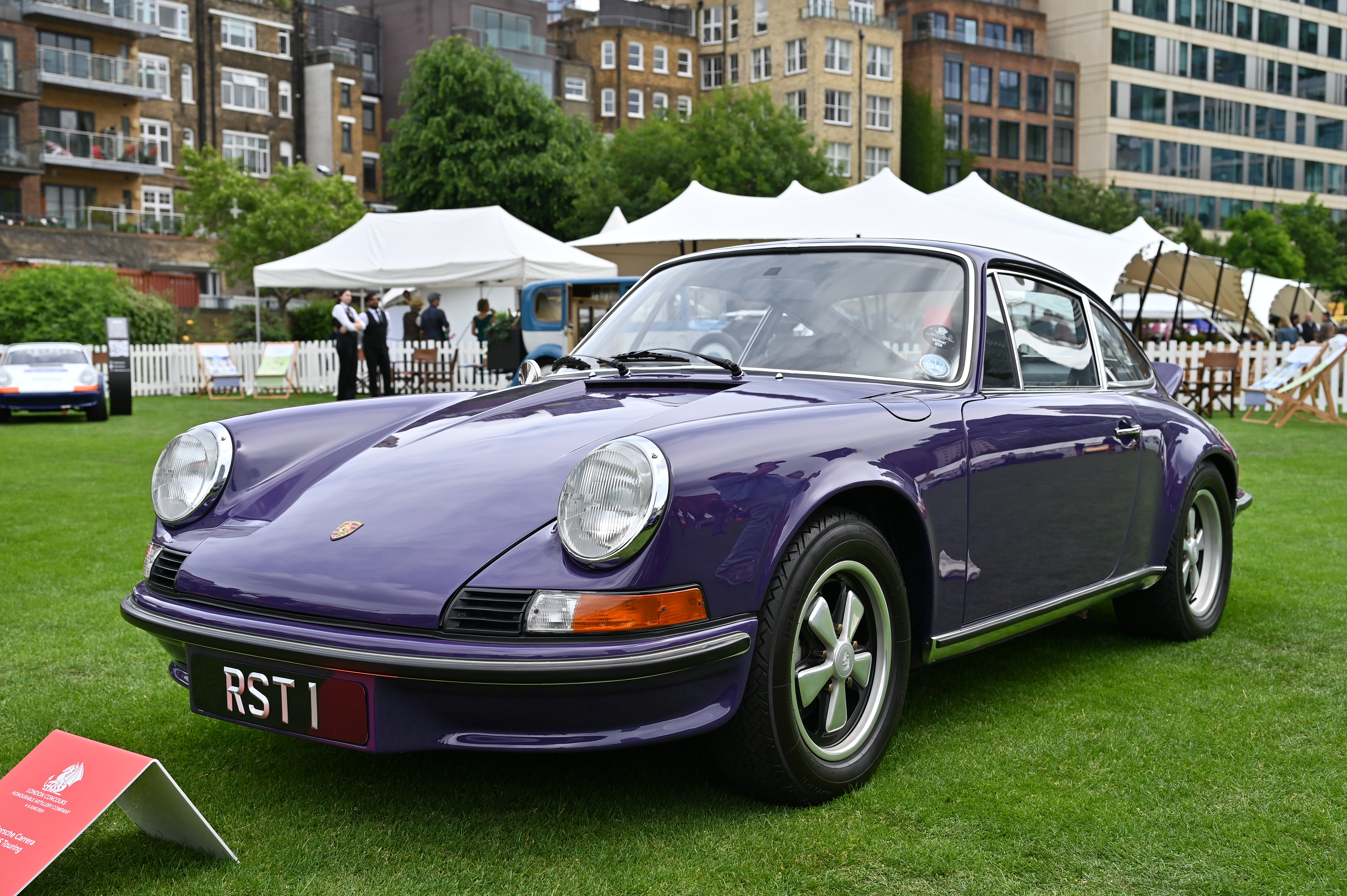 Porsche – 911