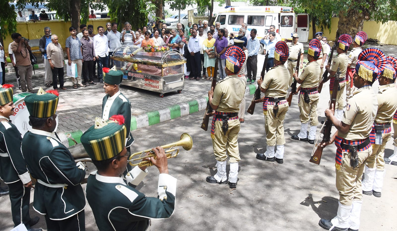 Funeral of Pandit Rajeev Taranath with full police honors