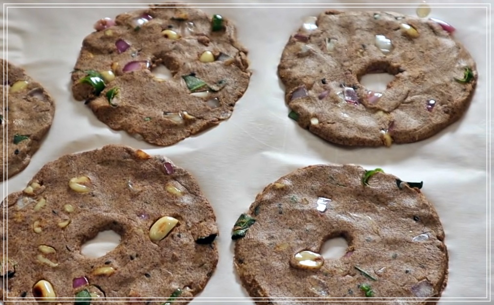 Crunchy and Tasty Ragi Chekkalu