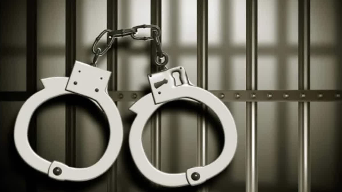 POLICE ARREST FIVE LET ASSOCIATES IN BUDGAM JAMMU AND KASHMIR