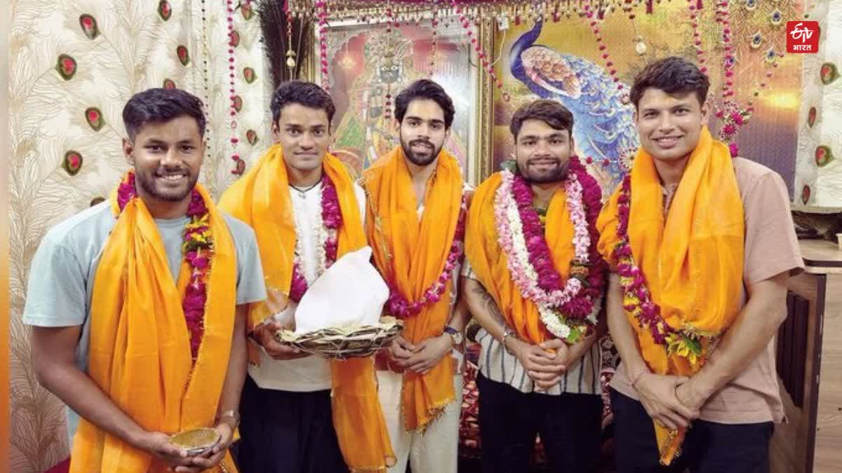 Rinku Singh visited Banke Bihari Temple in Vrindavan