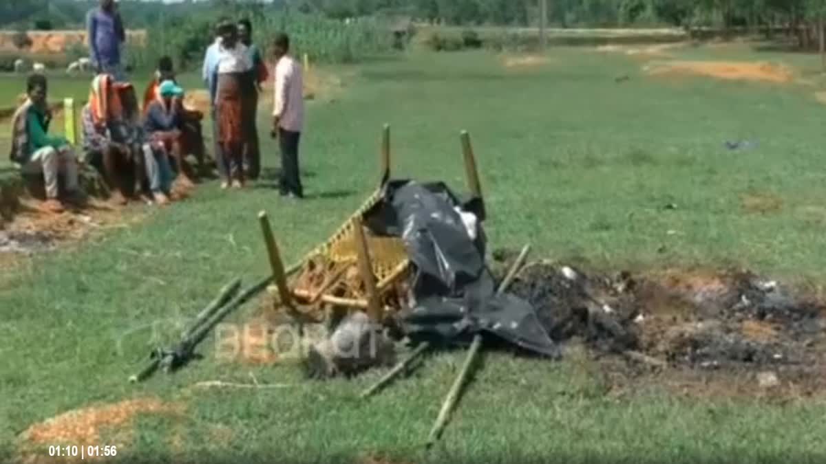 drunk-men-eat-human-flesh-at-cremation-ground-in-mayurbhanj