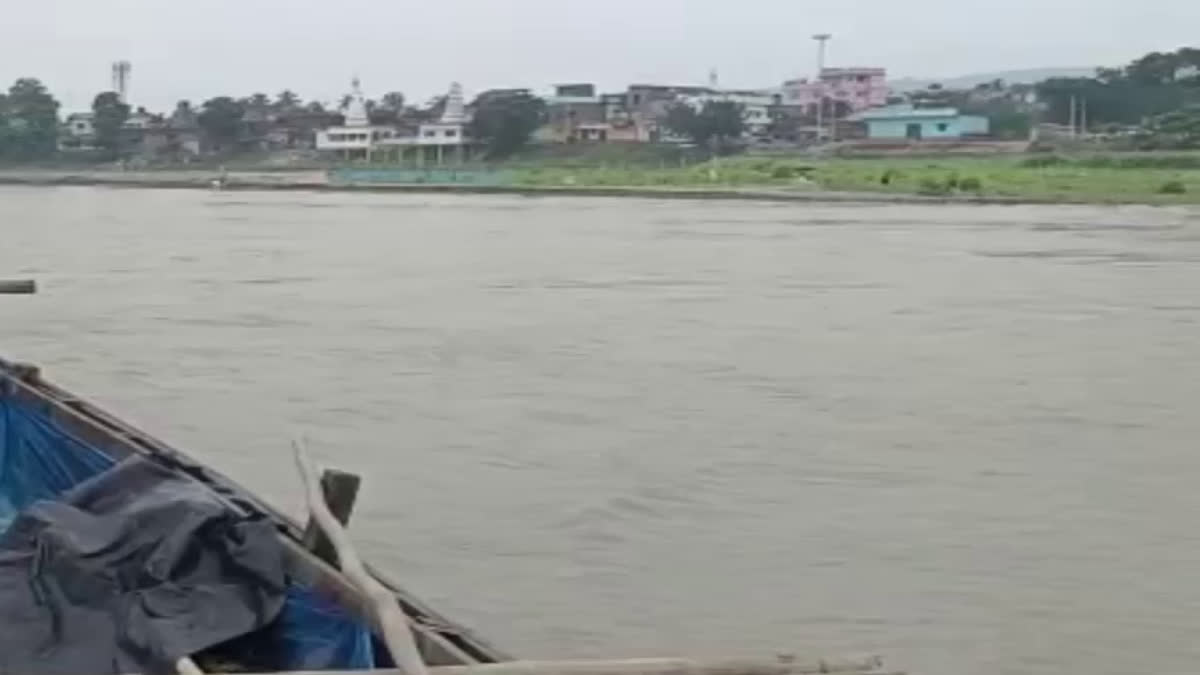 crocodile in Ganga