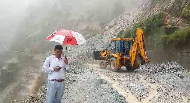 roads closed in uttarakhand