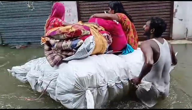 Embankment broken on Sonali river