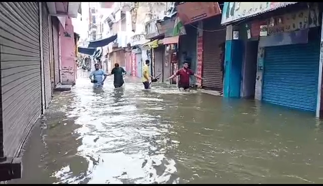 Embankment broken on Sonali river