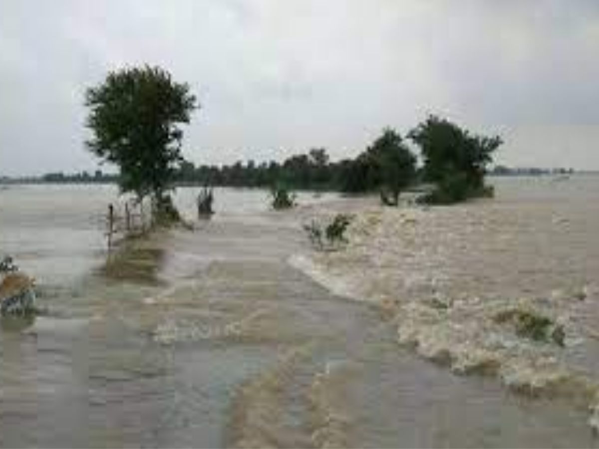 उत्तर प्रदेश के कई हिस्सों में बाढ़ का खतरा.
