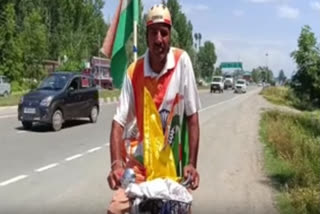 Jammu and Kashmir: Haryana-based cyclist on Amarnath Yatra reaches Srinagar