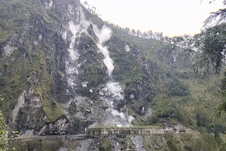 hill collapses in Chamoli Uttarakhand due to torrential rain