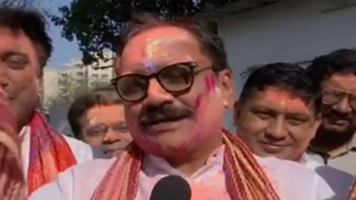 Delhi BJP chief Virendraa Sachdeva was detained by the police on Friday after the leader, along with other party workers and leaders, protested against the Delhi government over the hike in power price.