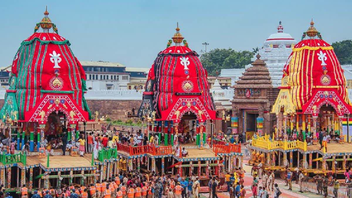 Mobiles Not Allowed On Chariots After Idol Falls During Rath Yatra Rituals