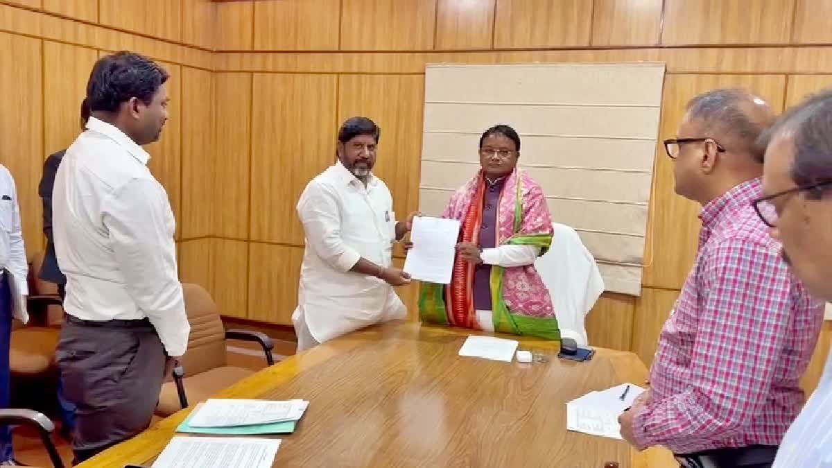 Deputy CM Bhatti Vikramarka Meet Odisha CM Mohan Charan Majhi