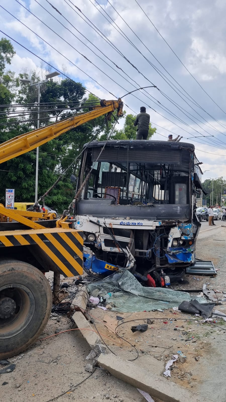 Pedestrian killed in BMTC bus accident at Bannerghatta Road