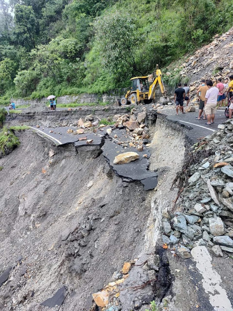 Landslide again on NH 10