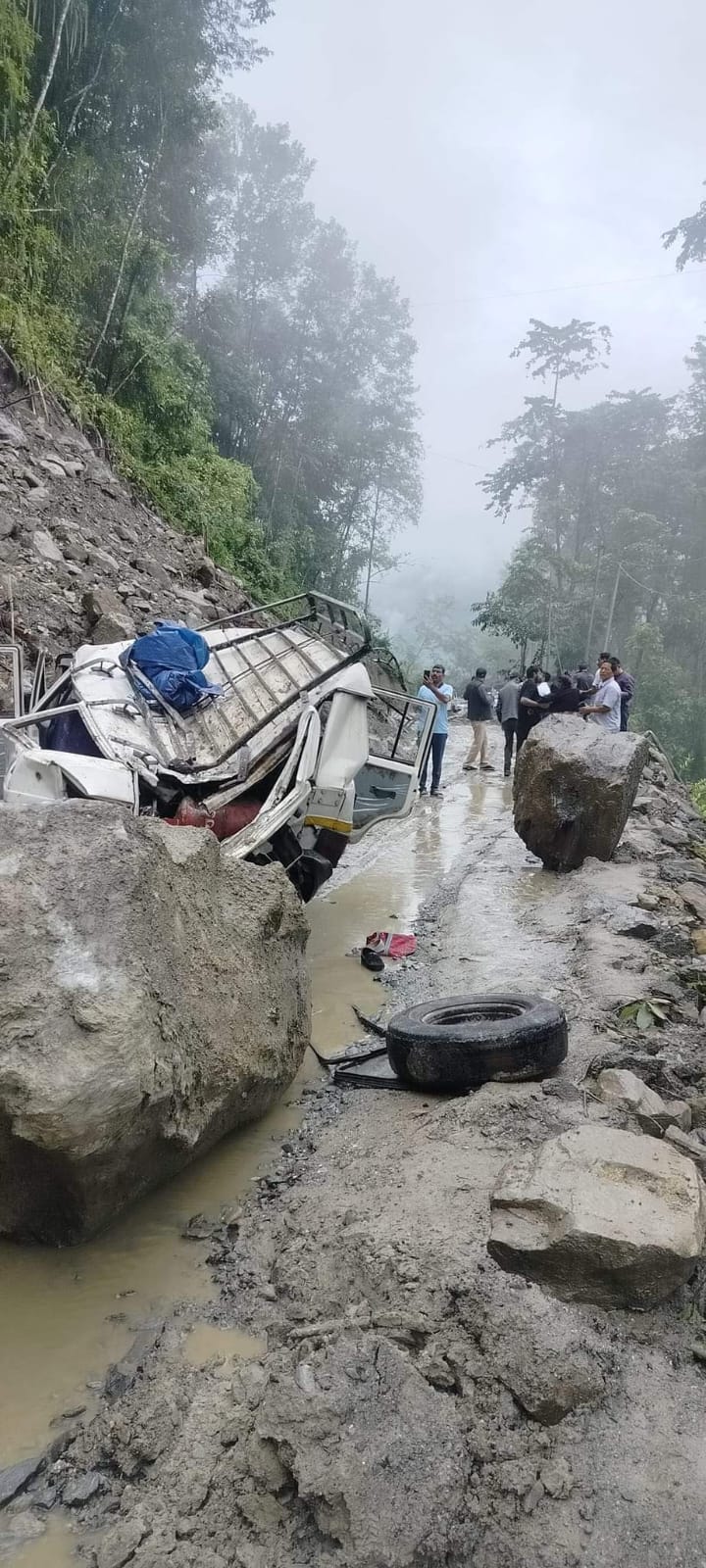 Landslide again on NH 10