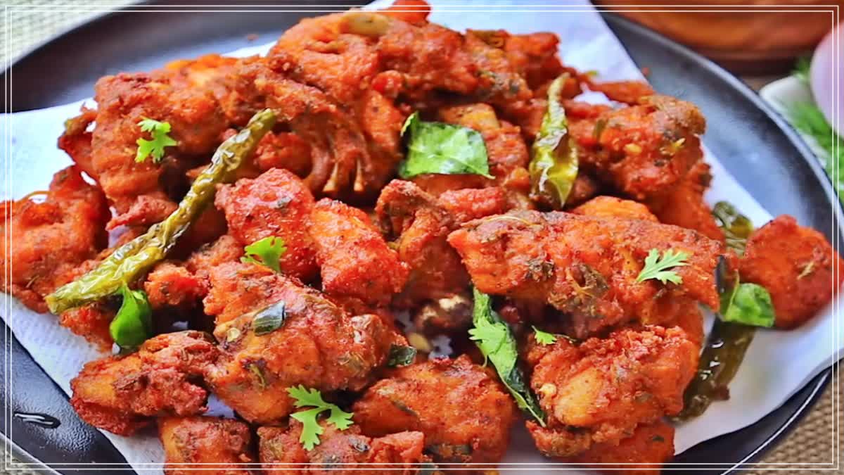 CHICKEN PAKODA MAKING PROCESS  CHICKEN CRISPY PAKODA  HOW TO MAKE CHICKEN PAKODA  ಚಿಕನ್ ಪಕೋಡ