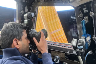 Shubhanshu Shukla clicking picture from space