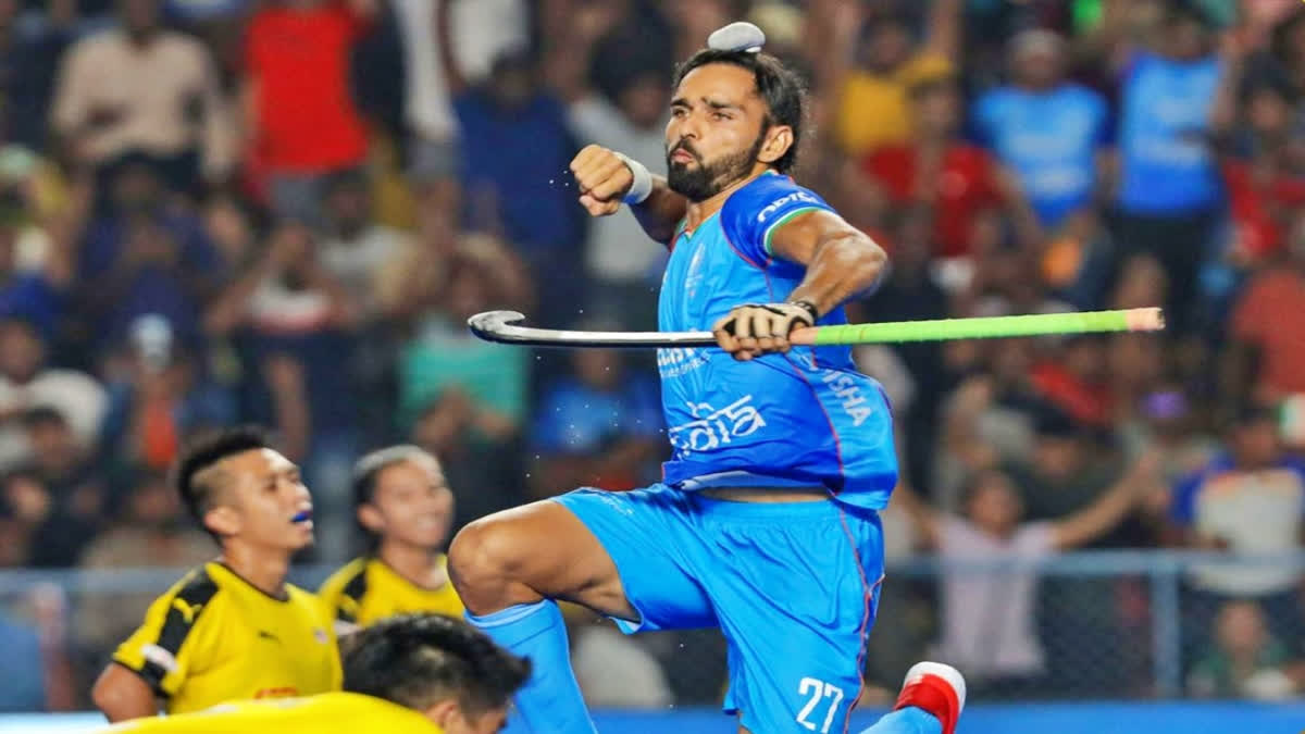 A spirited India eked out a fighting 4-3 win over Malaysia in the final to clinch the Asian Champions Trophy hockey tournament for the fourth time here on Saturday. Malaysia were aggressive in the first half as the Indians found it difficult to restrict their opponent.