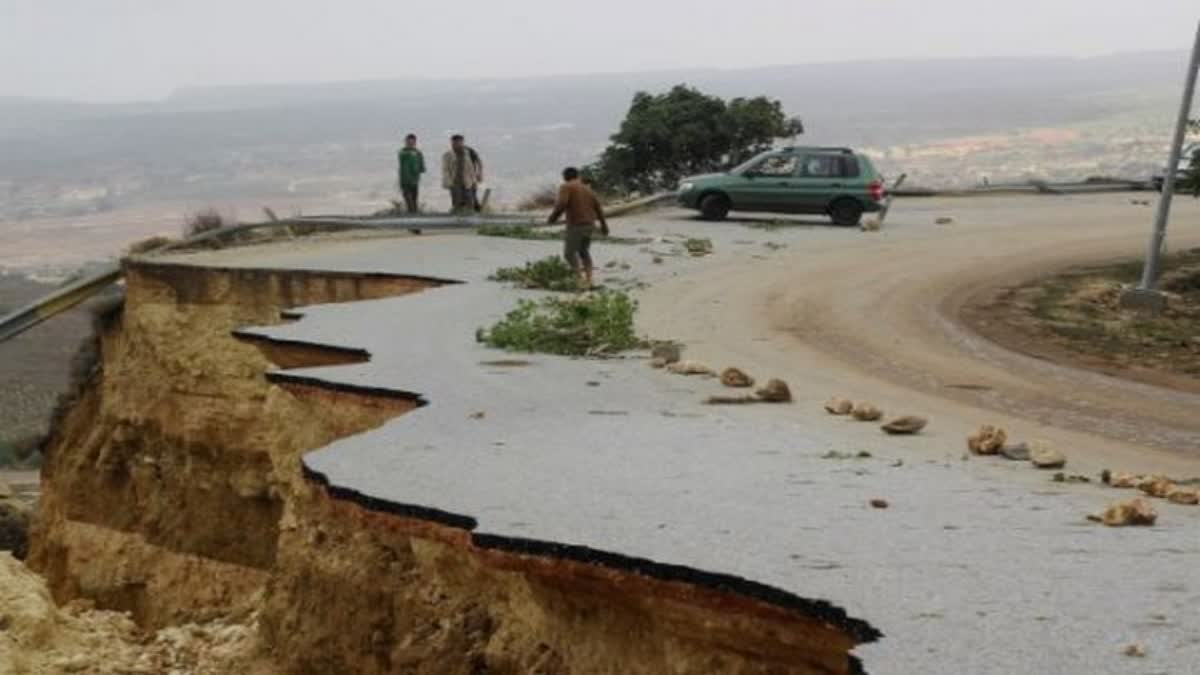 Flooding in eastern Libya after weekend storm leaves 2,000 people feared dead