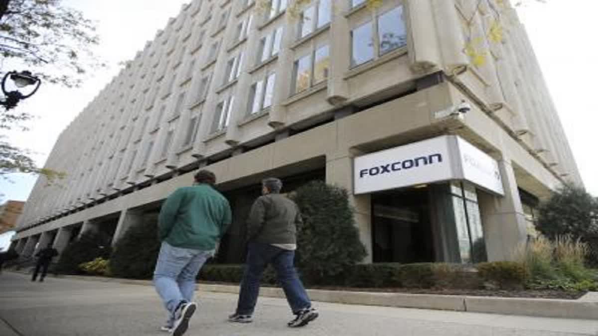 Foxconn Increases Hiring In China