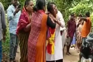 women Fight over Husbands Illegal Affair