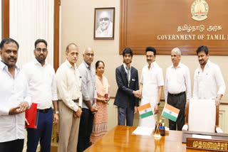Indian chess grandmaster D Gukesh meet tamil nadu chief minister stalin