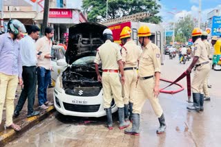 Car caught fire at petrol pump