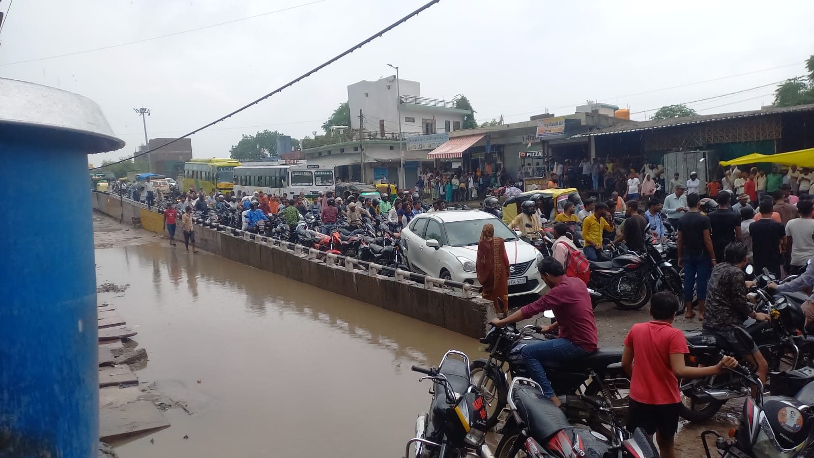 Heavy Rain In Dholpur