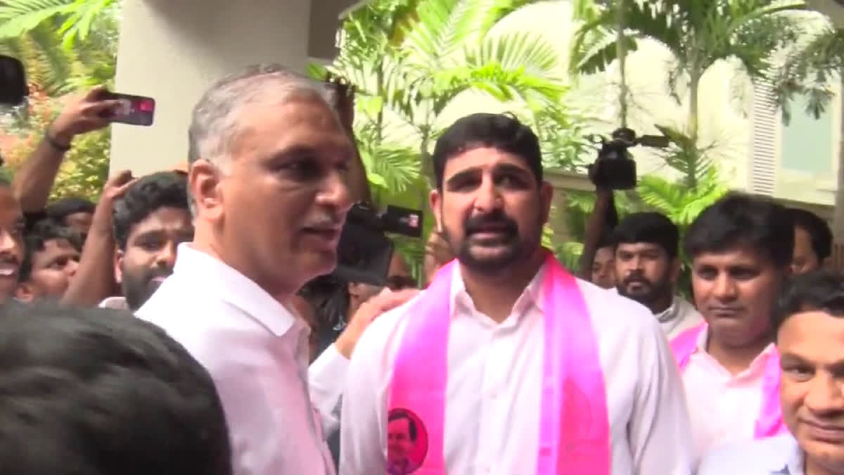 Harish Rao About Kaushik Reddy Issue