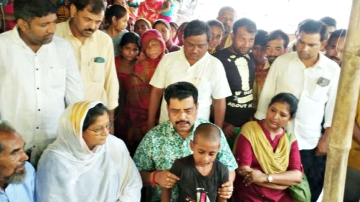 TMC Leaders with Deceased Family who died in Road Accident