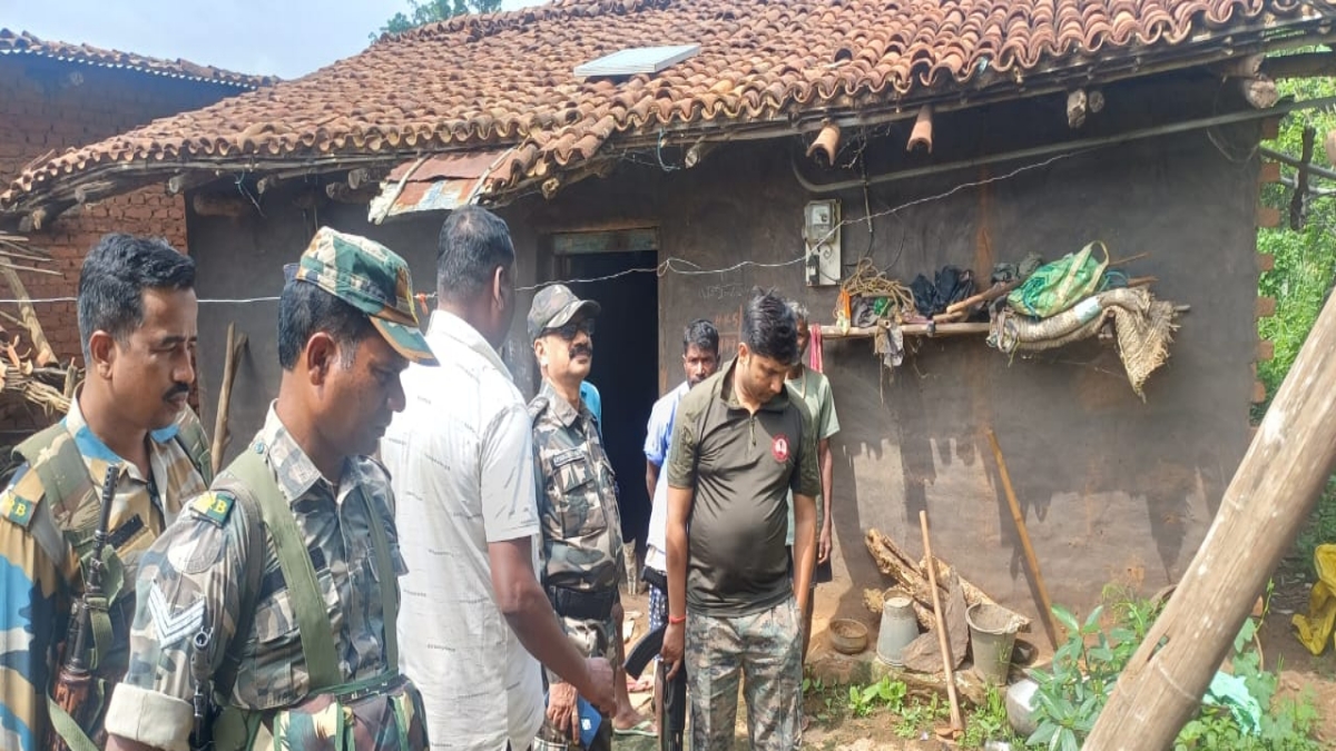 cane-bomb-found-in-latehar