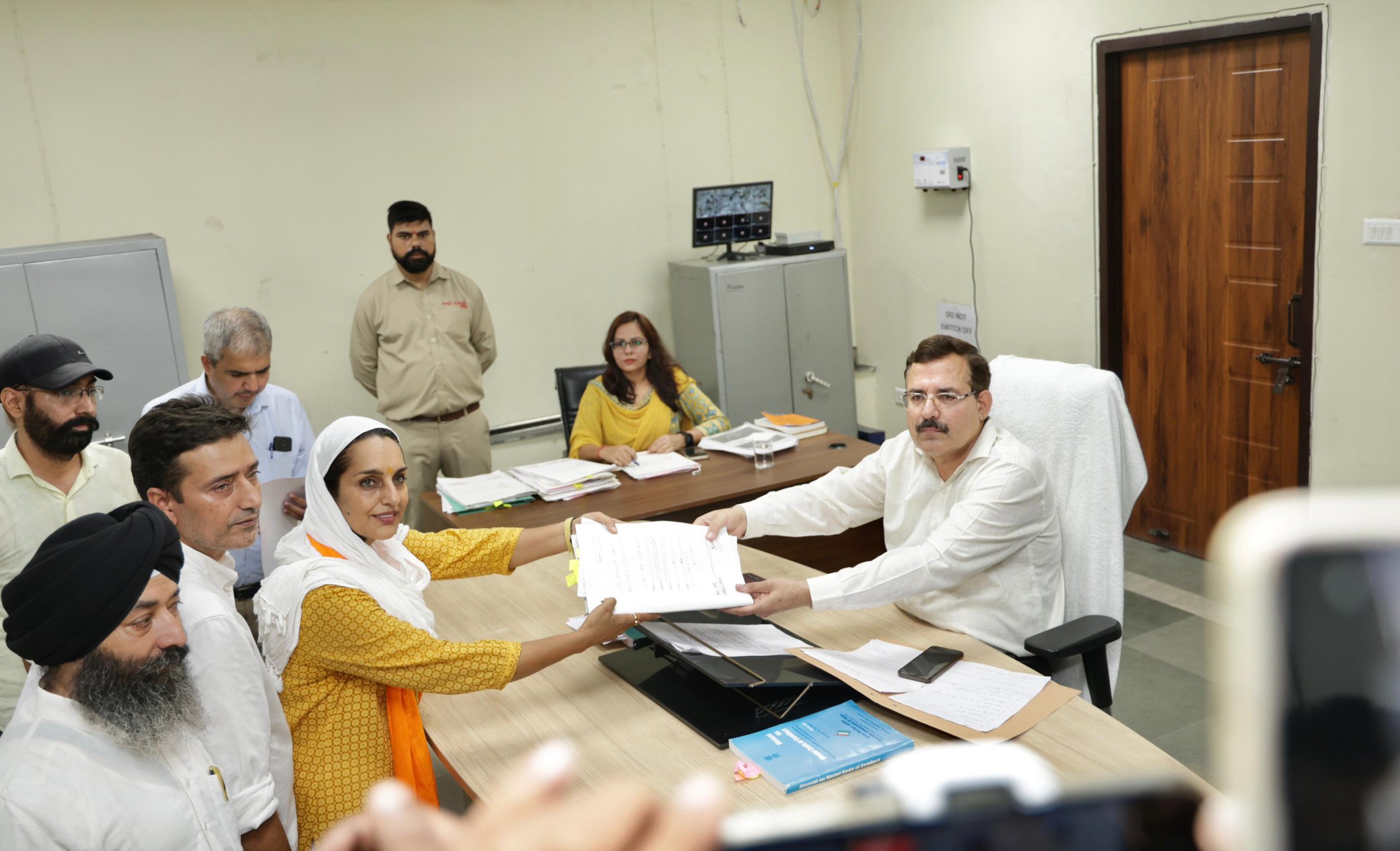 Chitra Sarwara filed nomination from Ambala Cantt as an independent candidate Haryana Assembly Election 2024 Congress