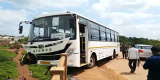 PIRAMAL COMPANY BUS IN ZAHEERABAD