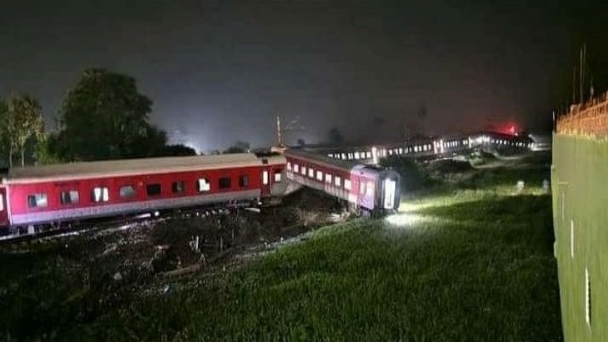 Bihar train accident: North East Express derails near Buxar; 4 dead, 70 injured