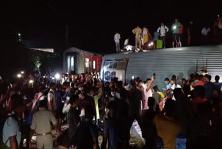 Bihar train accident  Train Derailed In Buxar  train Derailed Bihar  Death Toll in Bihar train Accident  ബക്‌സർ ട്രെയിൻ അപകടം  ബിഹാർ ട്രെയിൻ അപകടം  ട്രെയിൻ പാളം തെറ്റി  ബിഹാറിൽ ട്രെയിൻ പാളം തെറ്റി മരണം  ട്രെയിൻ പാളം തെറ്റി  ബിഹാർ ബക്‌സർ