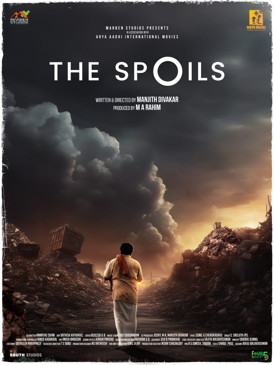 The Spoils Movie  The Spoils  The Spoils First Look Poster  ദി സ്പോയിൽസ് ഫസ്‌റ്റ് ലുക്ക് പോസ്‌റ്റര്‍  ദി സ്പോയിൽസ്  ദി സ്പോയിൽസ് ഫസ്‌റ്റ് ലുക്ക്  ലിസ്‌റ്റിന്‍ സ്‌റ്റീഫന്‍ ദി സ്പോയിൽസ്  ദി സ്പോയിൽസ് ചിത്രീകരണം  അഞ്ജലി അമീർ ചിത്രം  മഞ്ചിത്ത് ദിവാകർ ചിത്രം