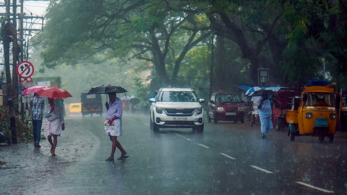 KERALA WEATHER UPDATE  WEATHER FORECAST KERALA  കേരളം മഴ മുന്നറിയിപ്പ്  LATEST NEWS IN MALAYALAM