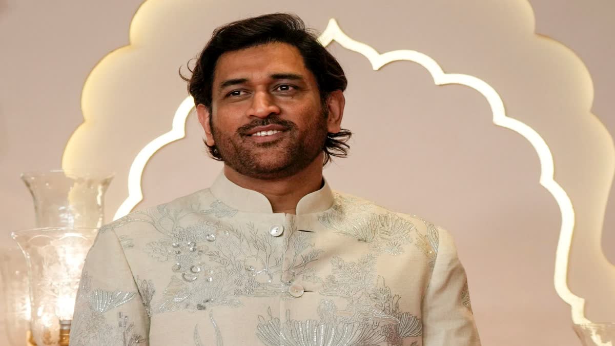 Ms Dhoni New Look