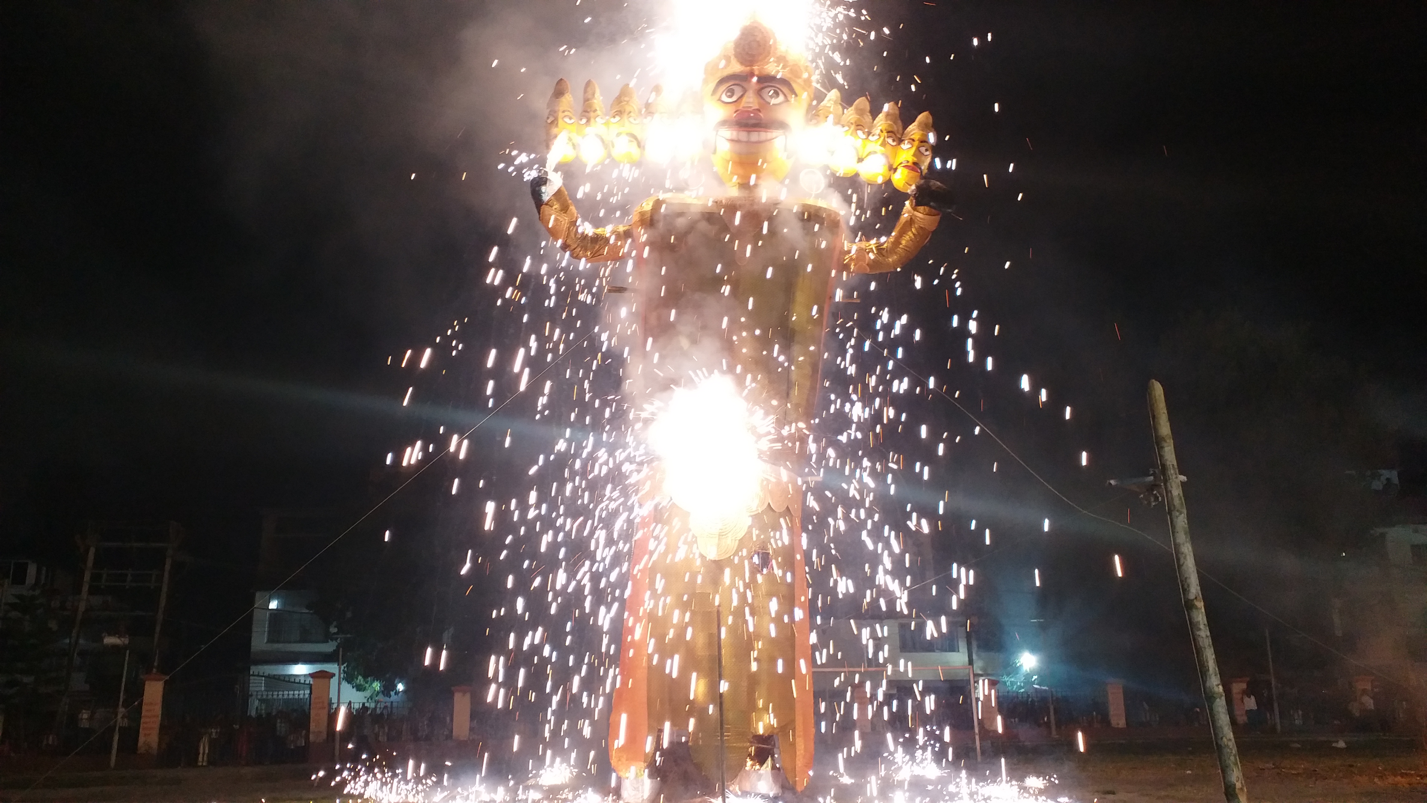 ravan-effigy-burnt-on-occasion-of-dussehra-in-ranchi